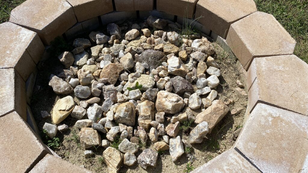 Quartz lined firepit bottom