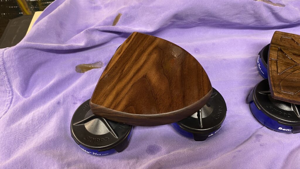 Tray base is freshly oiled up