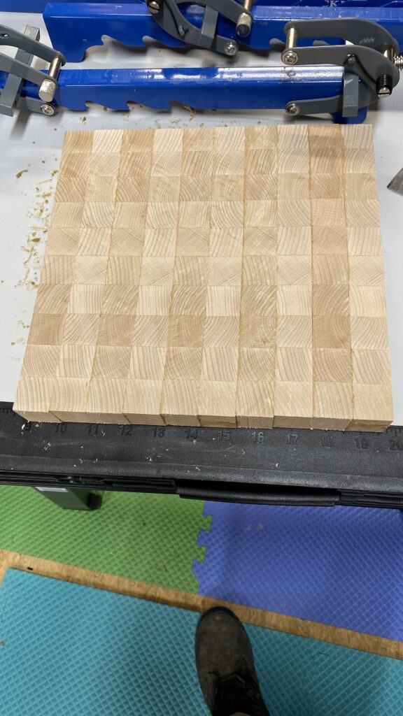 Glued end grain board
